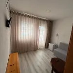 ゲストハウス Zulla Nazare's Surf Village