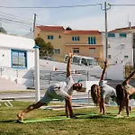 ゲストハウス Zulla Nazare's Surf Village