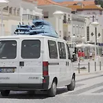 Zulla Nazare's Surf Village * ナザレ