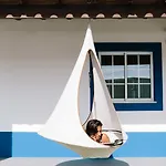 Zulla Nazare's Surf Village ゲストハウス *