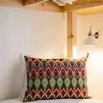 ゲストハウス Zulla Nazare's Surf Village *