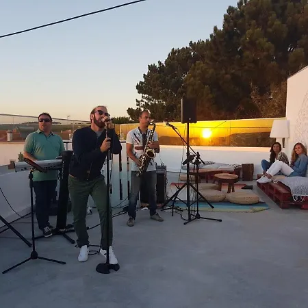 Gasthuis Zulla Nazare's Surf Village