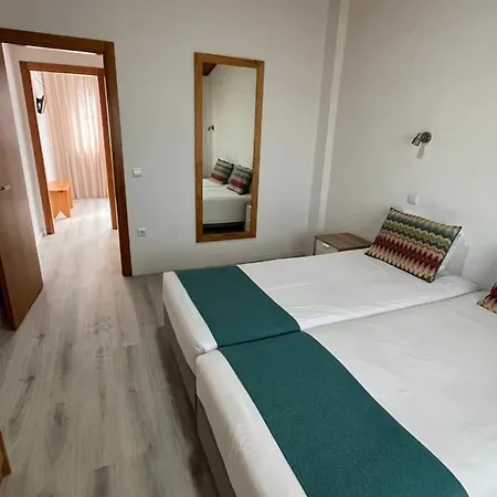 Zulla Nazare's Surf Village Guest house Nazare