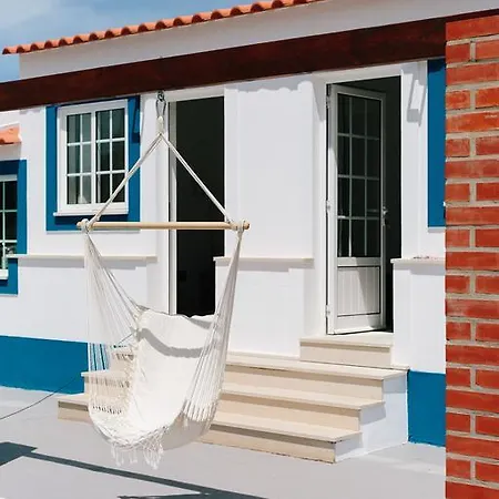 Guest house Zulla Nazare's Surf Village Nazare