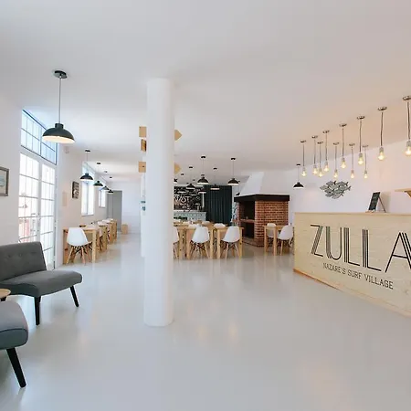 Maison d'hôtes Zulla Nazaré`s Surf Village