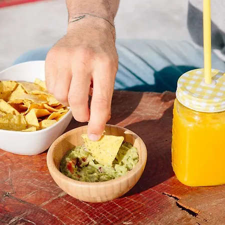 Zulla Nazaré`s Surf Village Maison d'hôtes