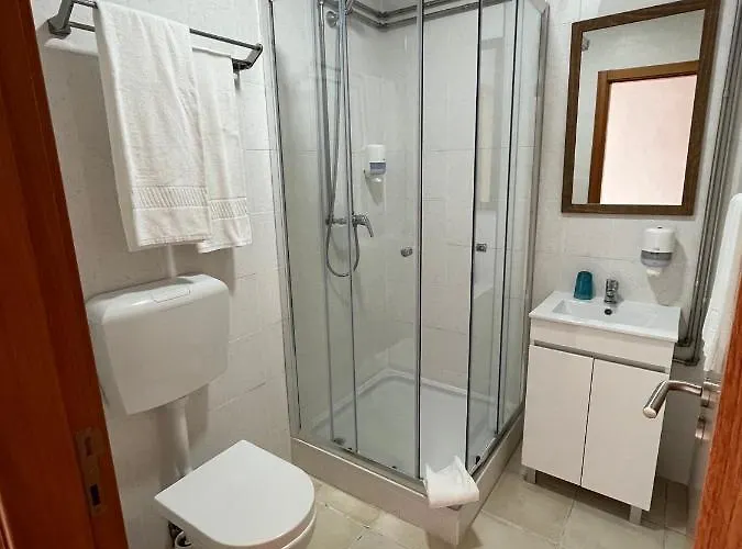 Zulla Nazare's Surf Village *