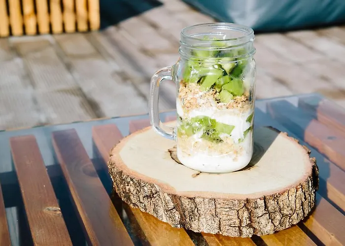 בית הארחה Zulla Nazare's Surf Village *