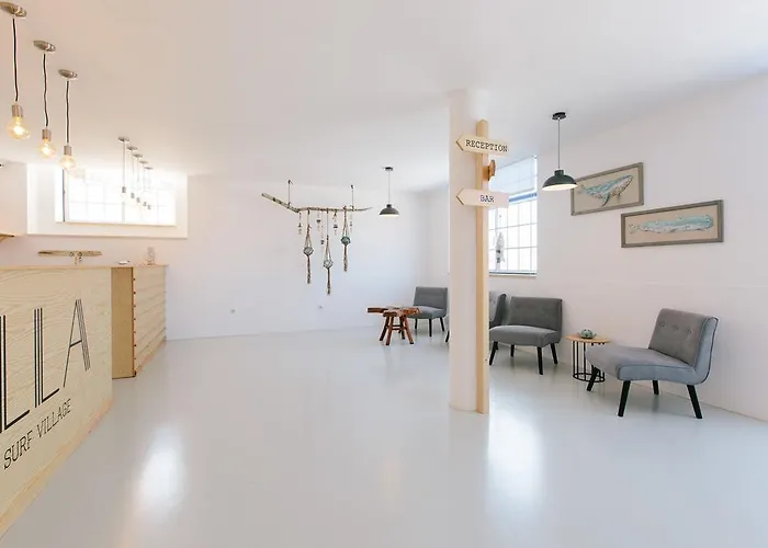 Zulla Nazare's Surf Village *