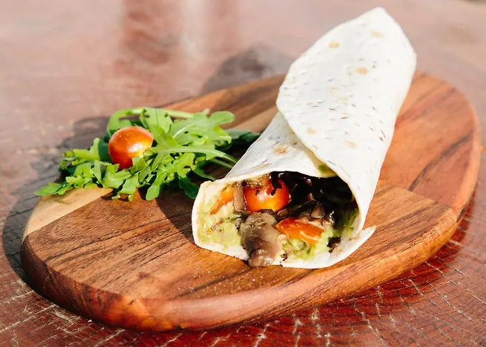 בית הארחה Zulla Nazare's Surf Village