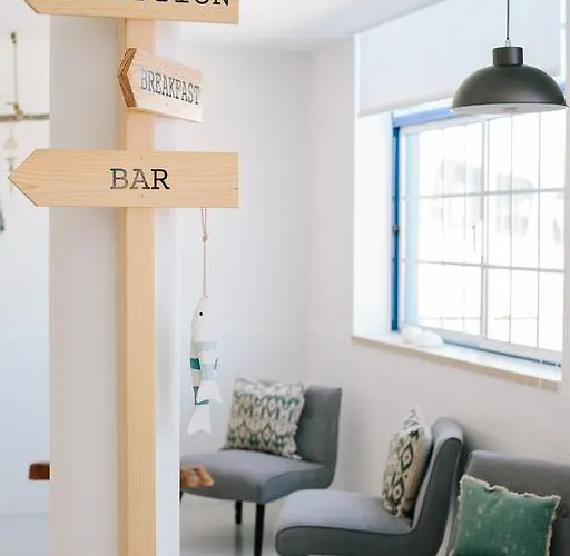 Zulla Nazare's Surf Village *