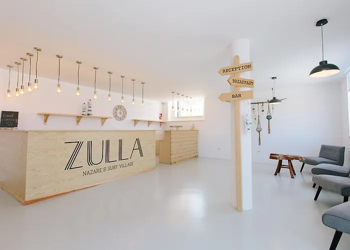 Zulla Nazare's Surf Village نازاريه